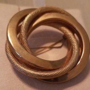 Vintage Marvella Gold Tone Brooch